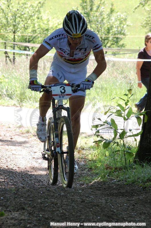 003_4-Nino Schurter